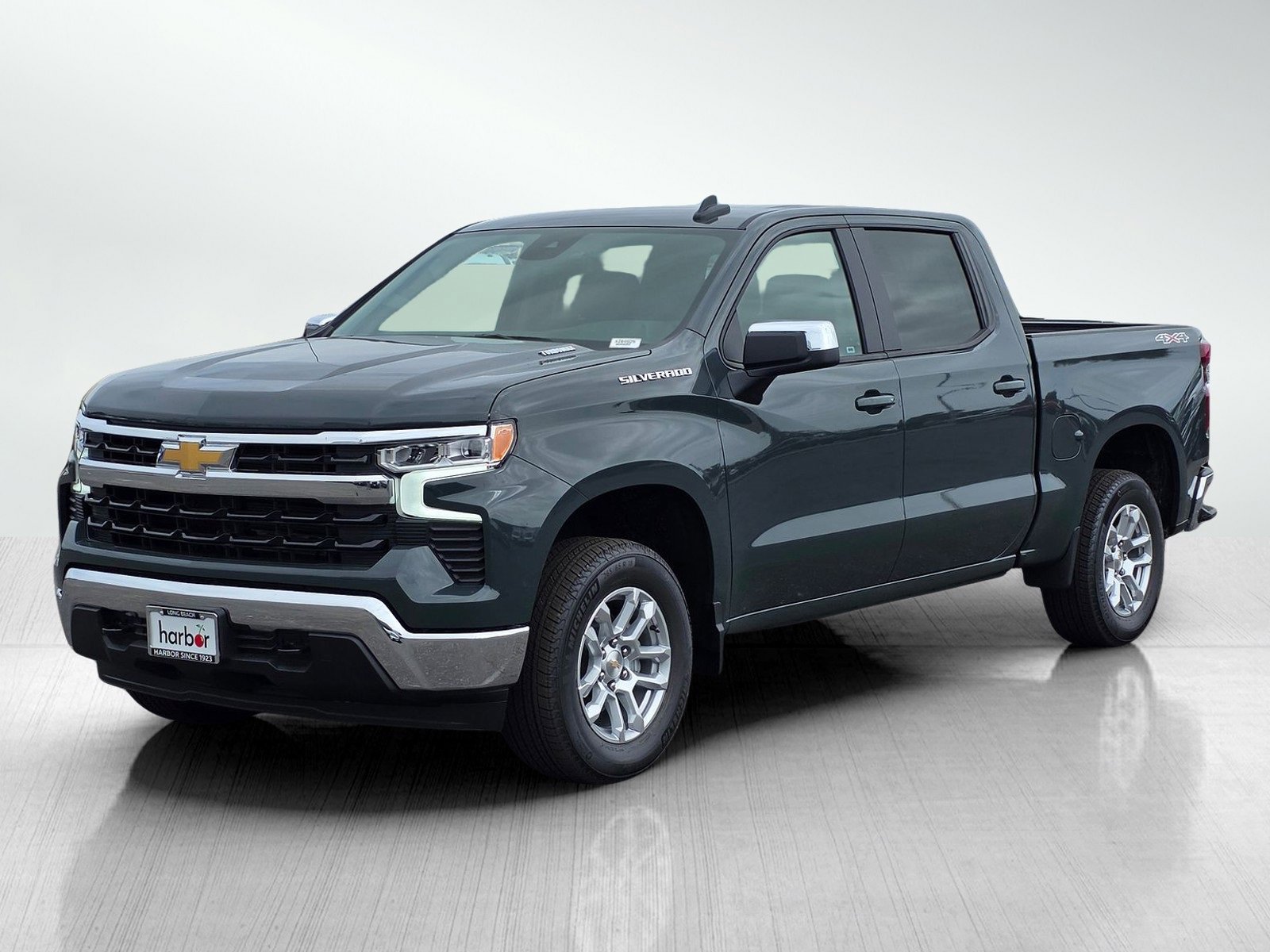 2026 Chevrolet Silverado 1500 LT photo 3