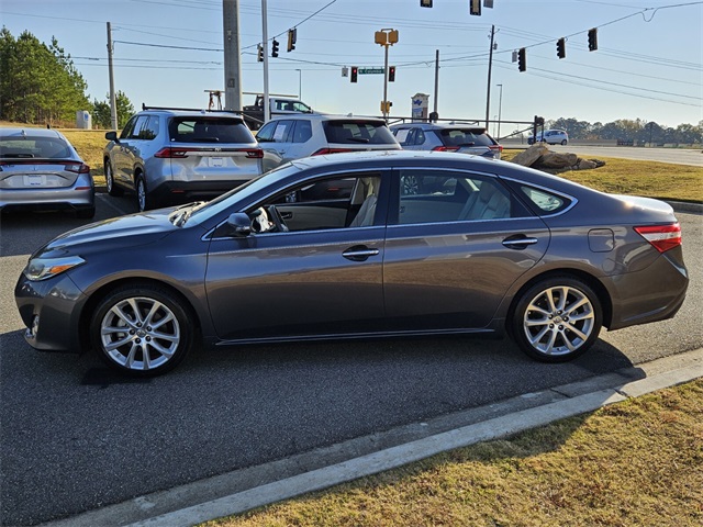 2015 Toyota Avalon Limited photo 4