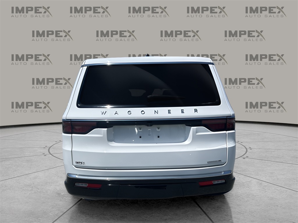 2024 Jeep Wagoneer L Series II photo 4