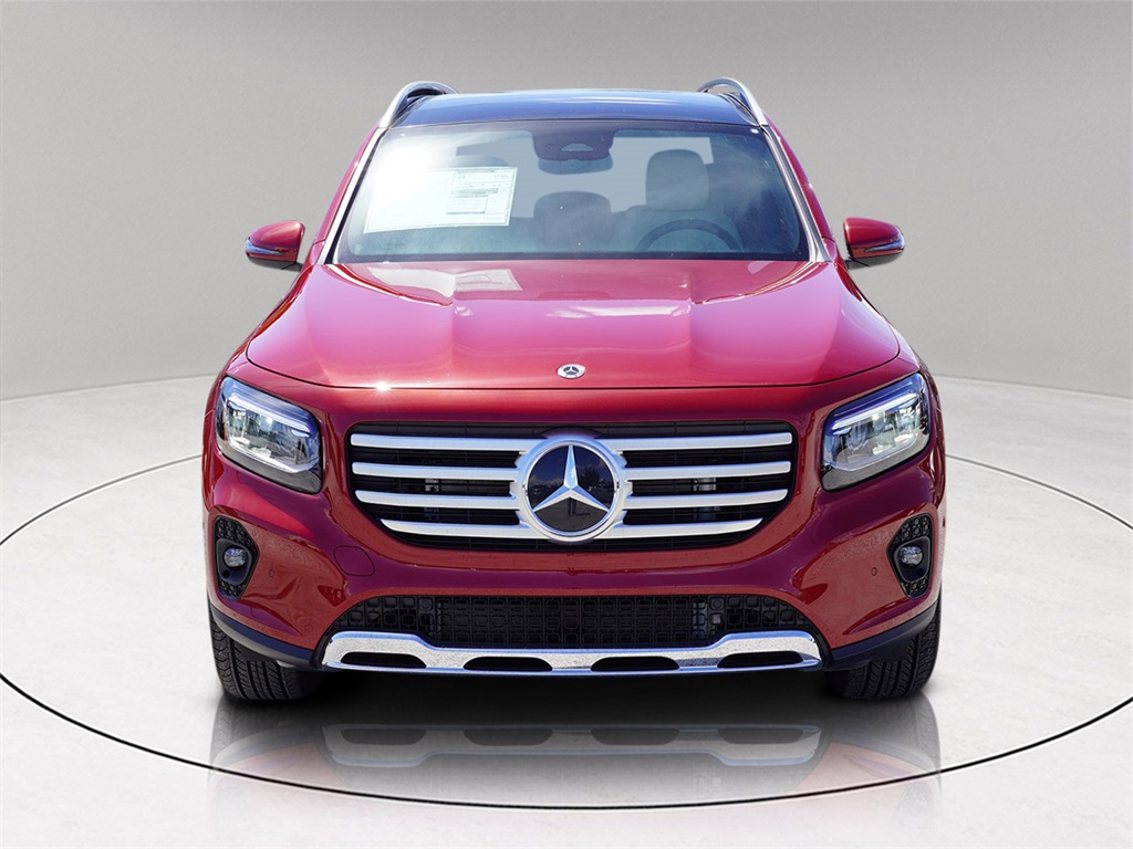 2026 Mercedes Benz GLB 250 photo 2