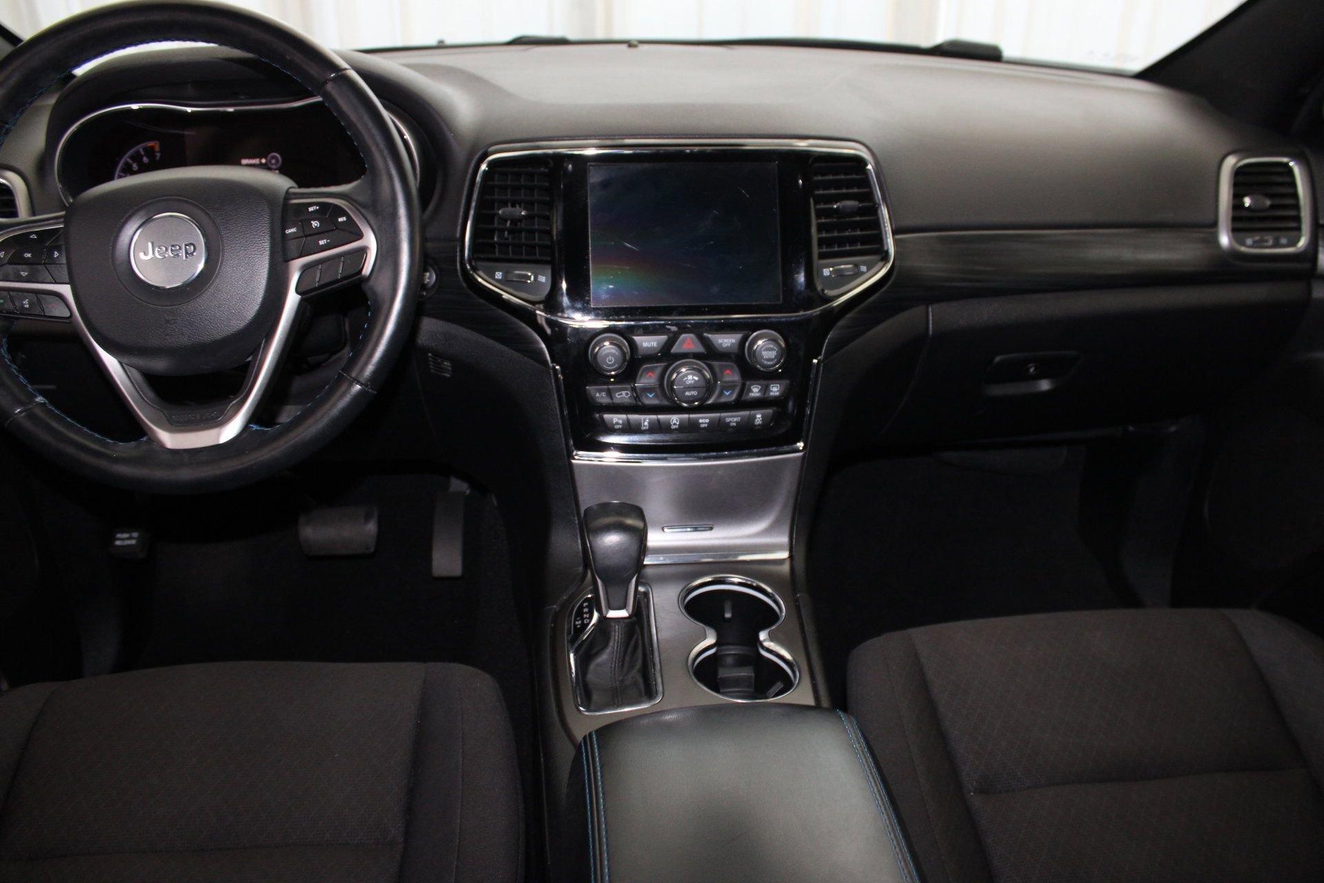 2020 Jeep Grand Cherokee Laredo photo 10