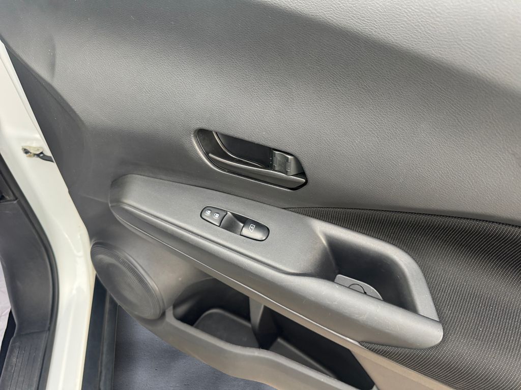 2023 Nissan Kicks S photo 14