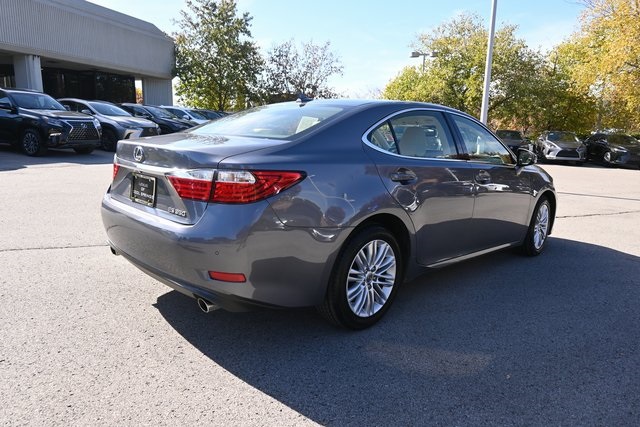 2013 Lexus ES 350 photo 3