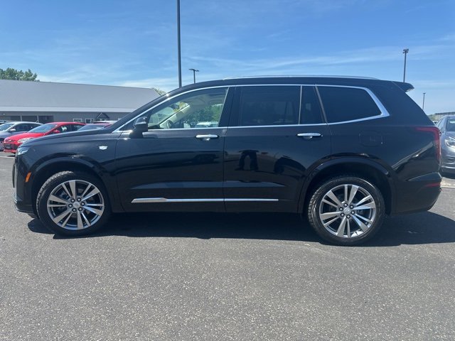 2023 Cadillac XT6 Premium Luxury photo 3
