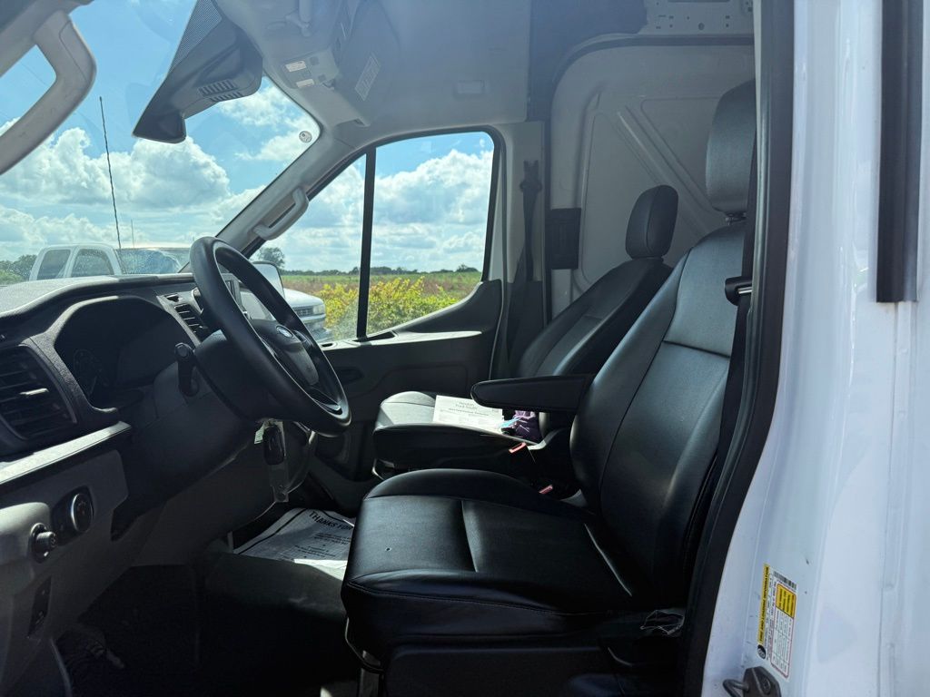 2023 Ford Transit photo 4