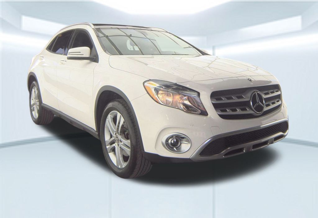 2019 Mercedes Benz GLA 250 4MATIC photo 2