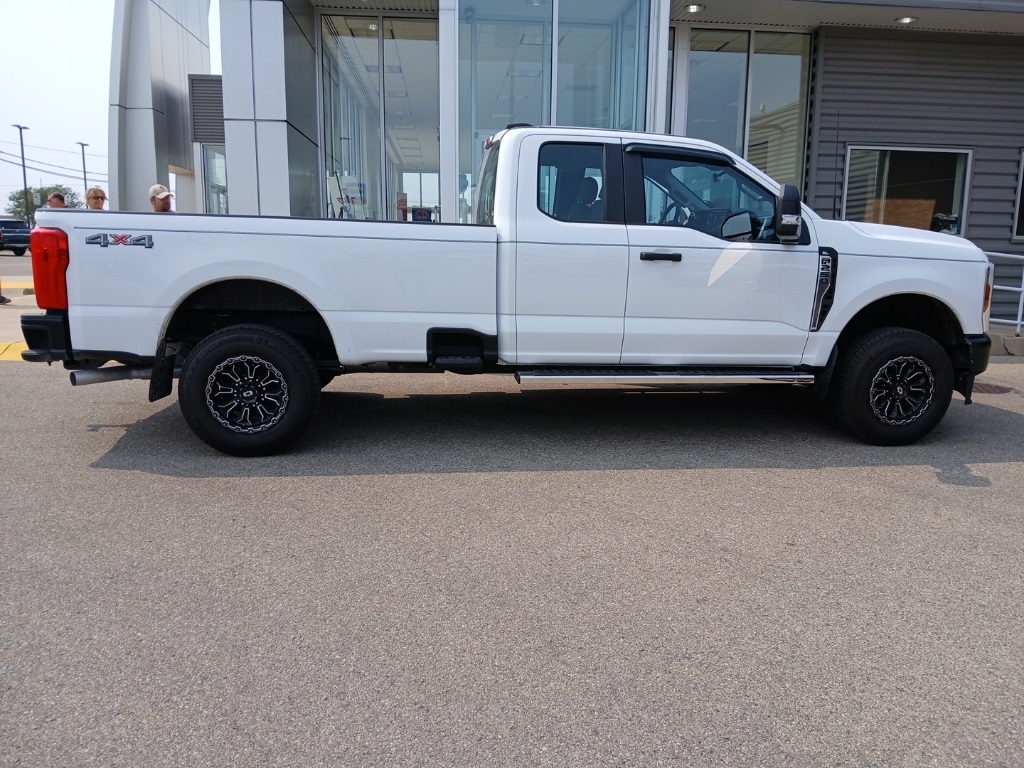 2024 Ford F-250 XL photo 2