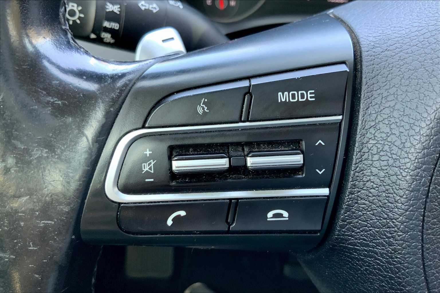 2018 Kia Stinger Premium photo 19