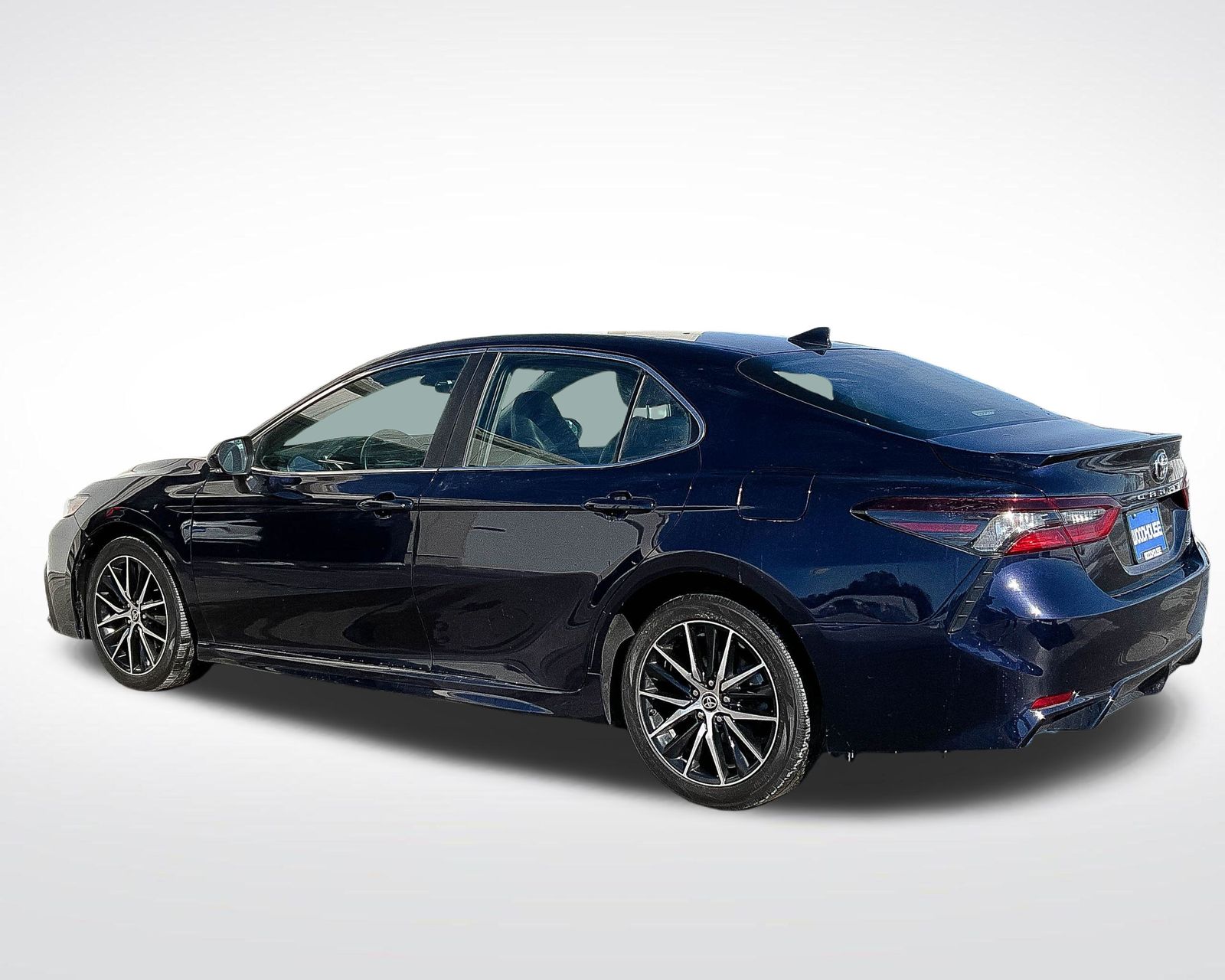 2022 Toyota Camry SE photo 7