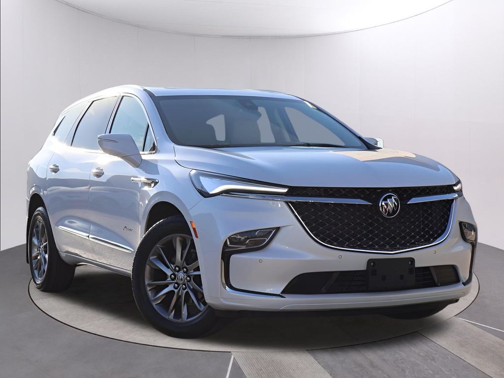 2023 Buick Enclave Avenir's photo