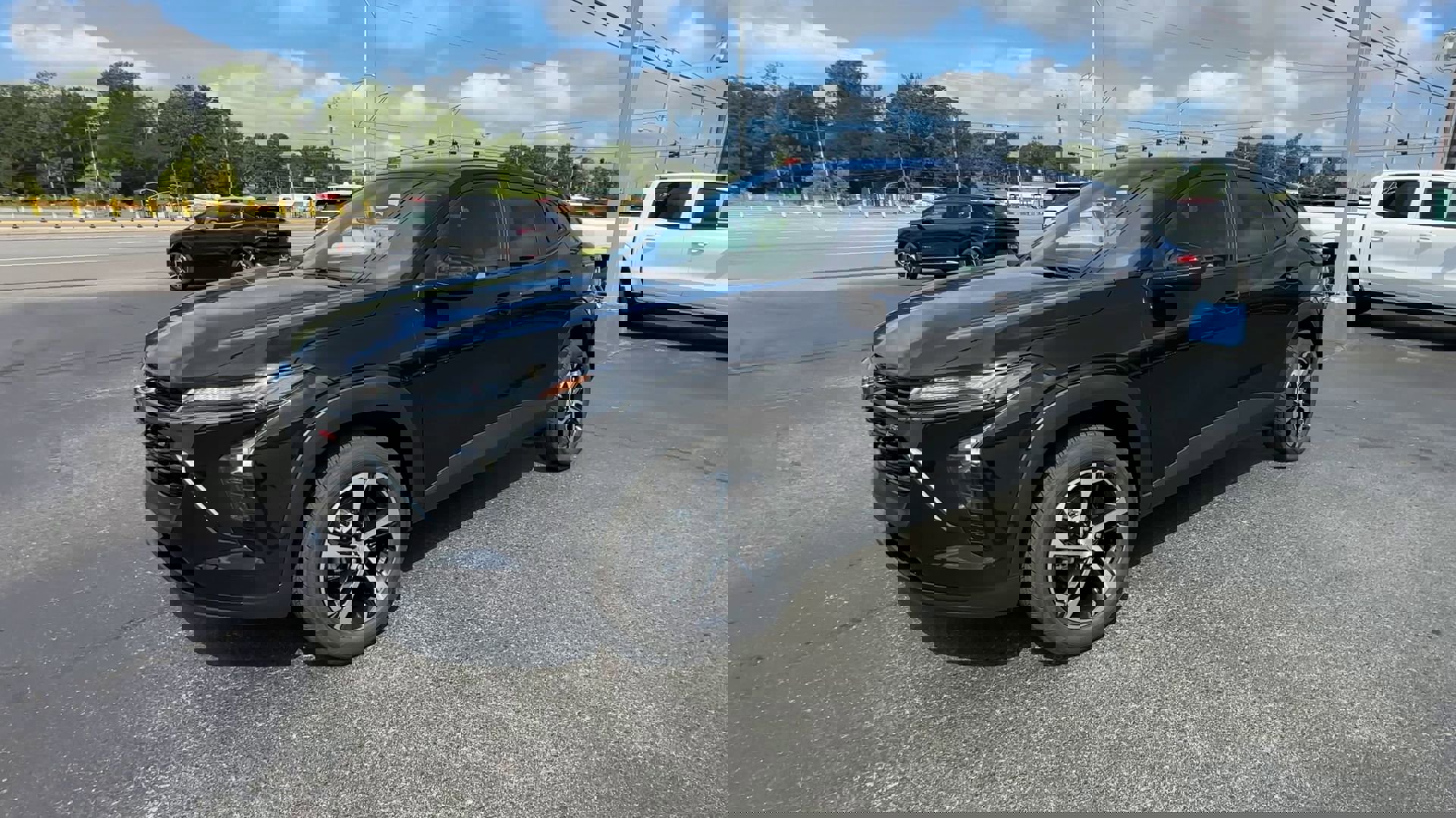 2025 Chevrolet Trax photo 4