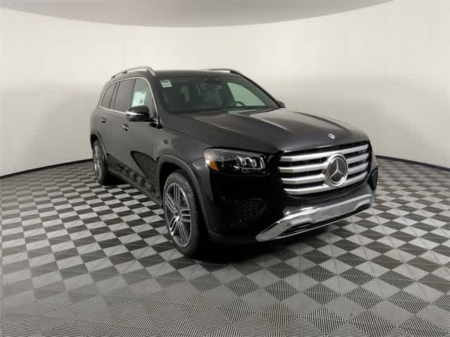 2025 Mercedes Benz GLS 450 photo 2