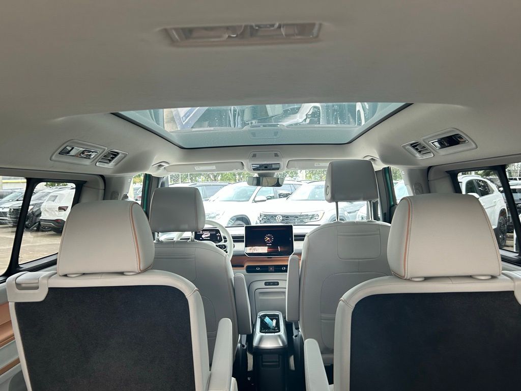 2025 Volkswagen ID. Buzz Pro Plus photo 43