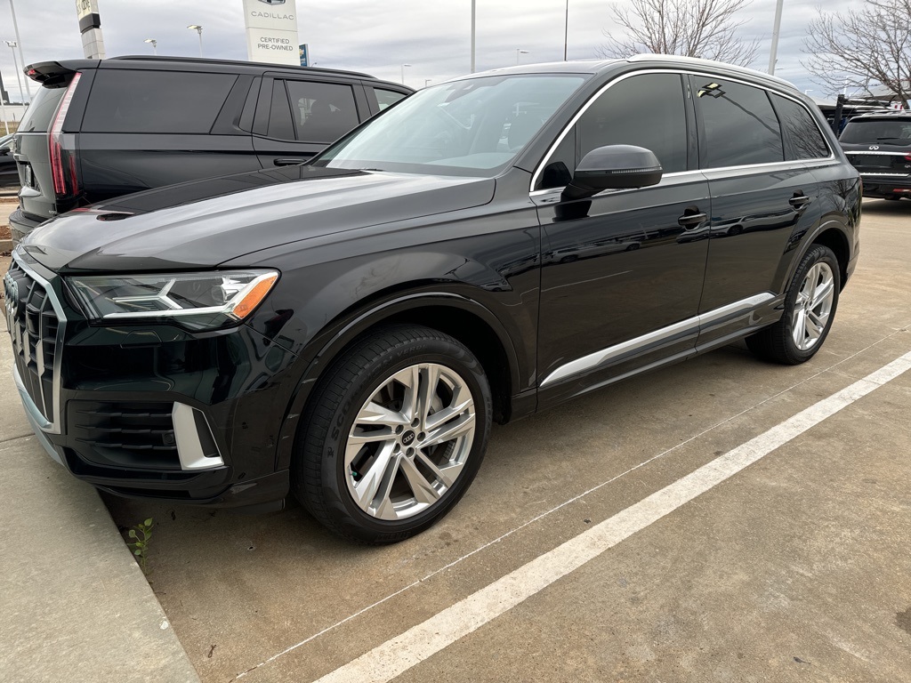 2023 Audi Q7 Premium Plus's photo