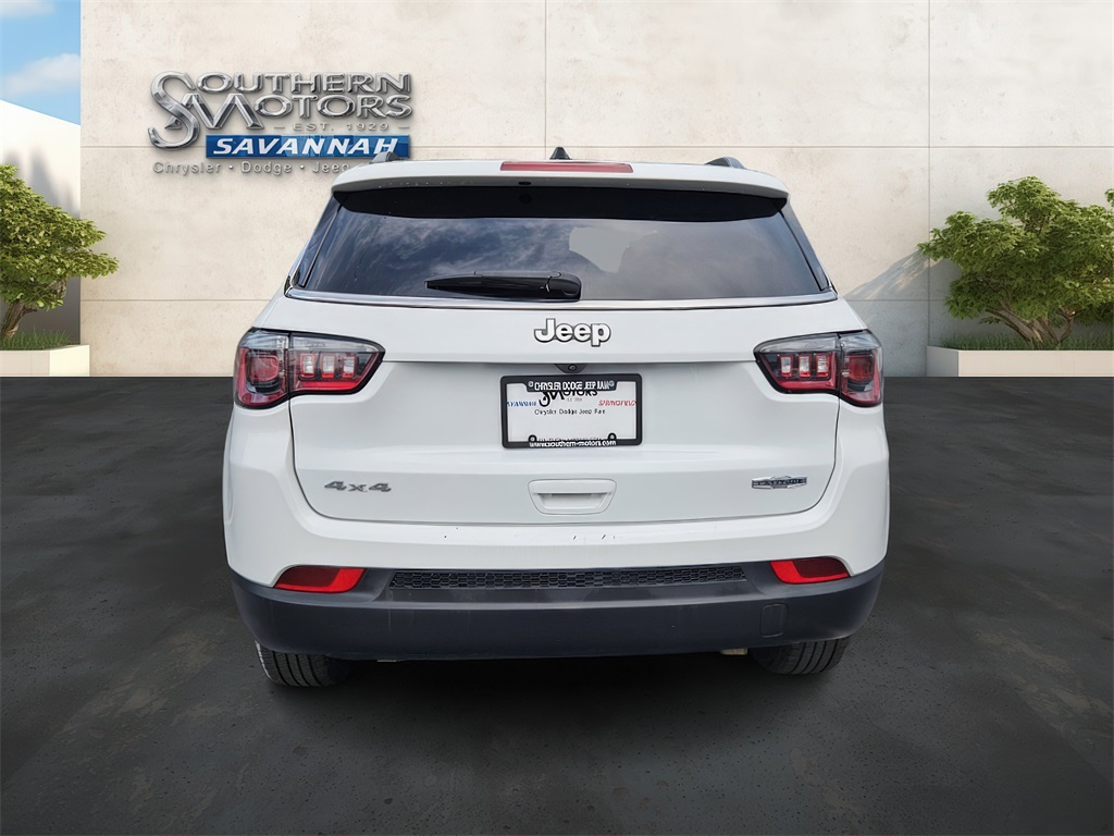 2024 Jeep Compass Latitude photo 4