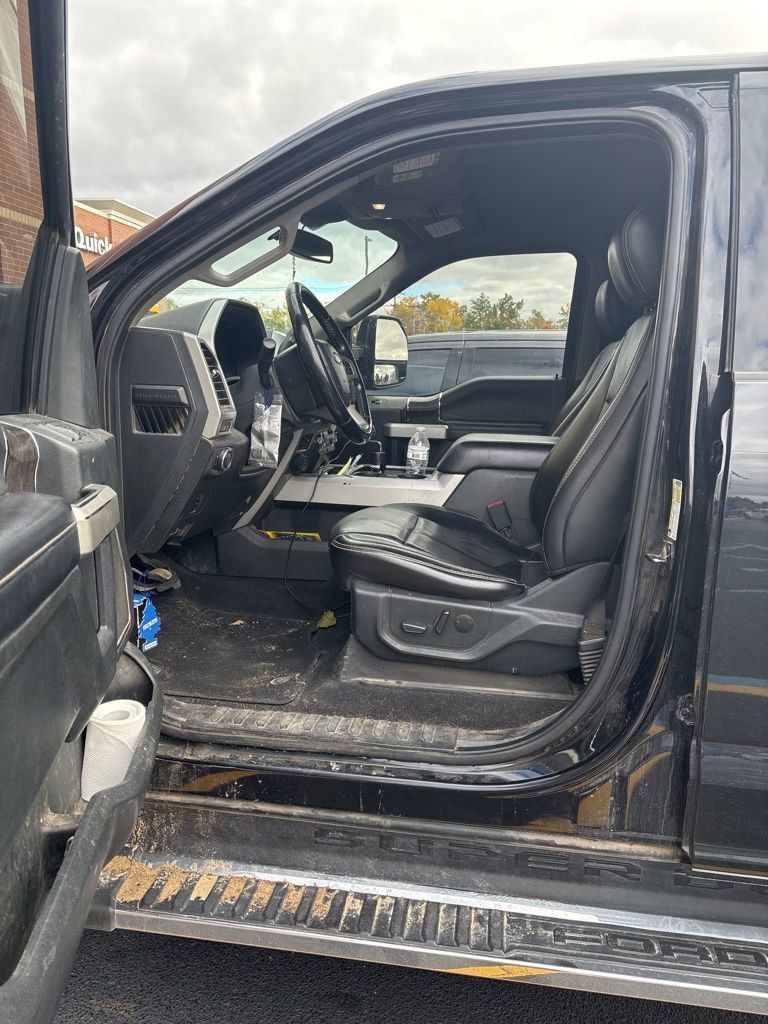 2021 Ford F-250 Lariat photo 3