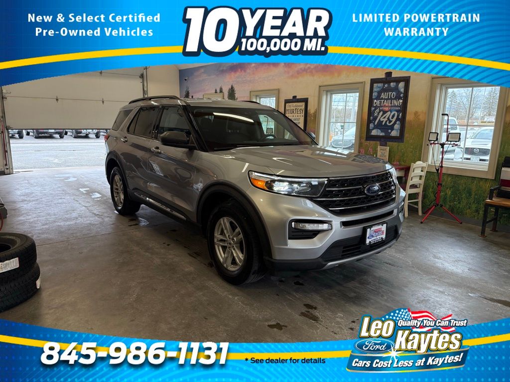 2023 Ford Explorer XLT's photo