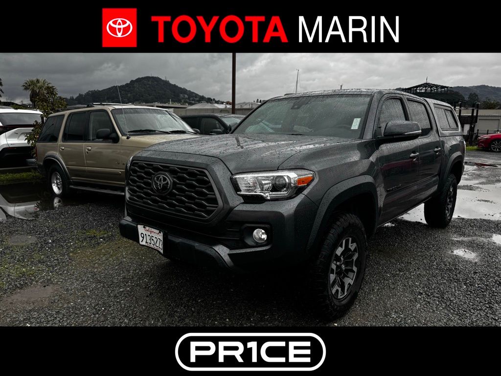 2022 Toyota Tacoma SR's photo
