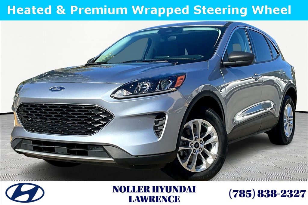 2022 Ford Escape SE's photo