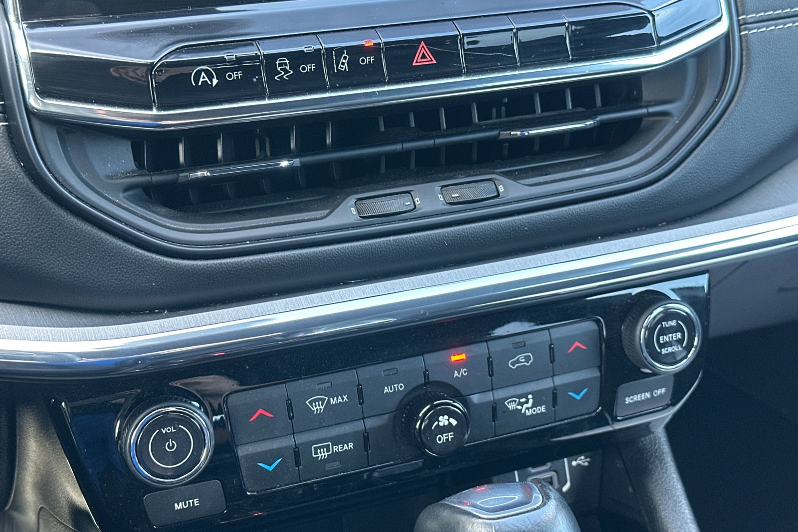 2022 Jeep Compass High Altitude photo 26
