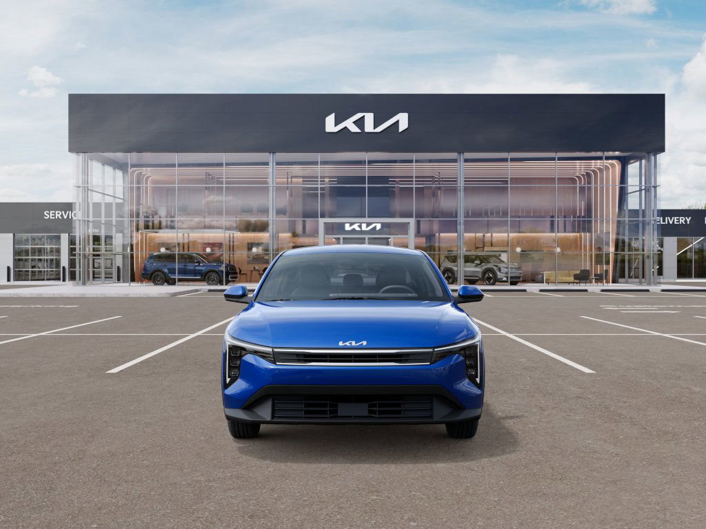 2025 Kia K4 LXS photo 3