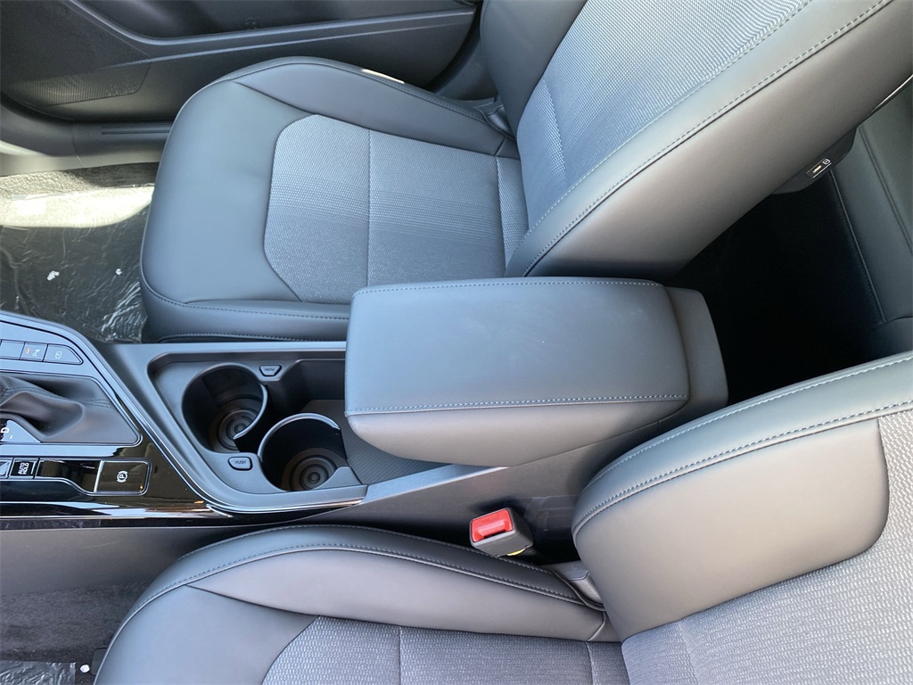 2025 Kia Niro EX photo 28
