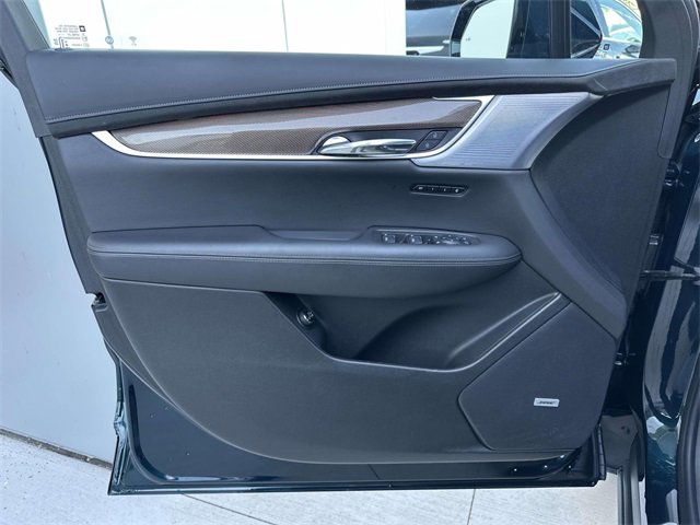 2025 Cadillac XT6 Premium Luxury photo 12