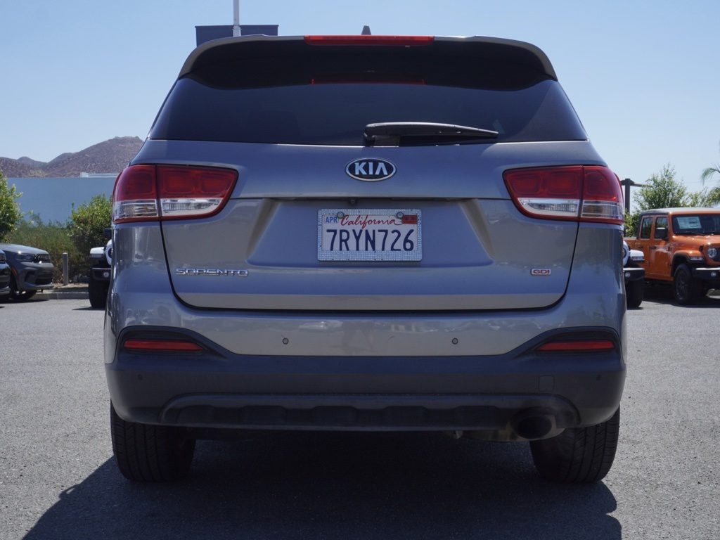 2016 Kia Sorento LX photo 4