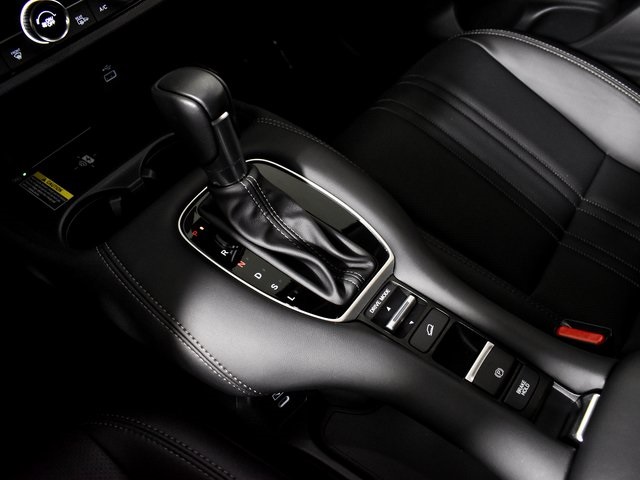 2025 Honda HR-V EX-L photo 16