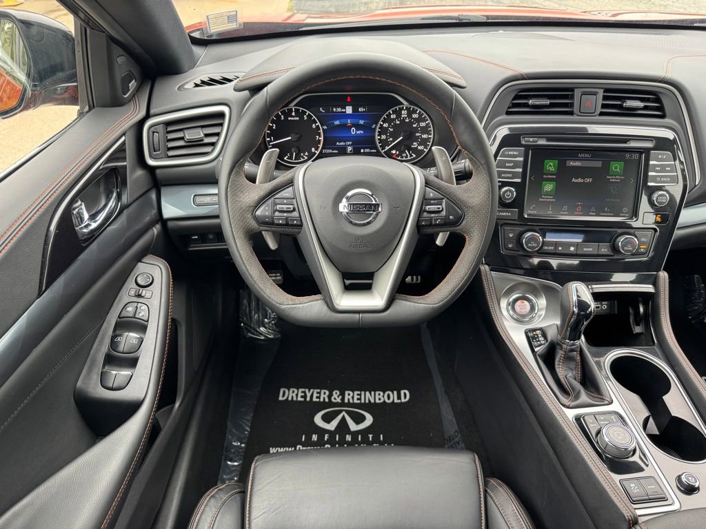 2019 Nissan Maxima SR photo 17