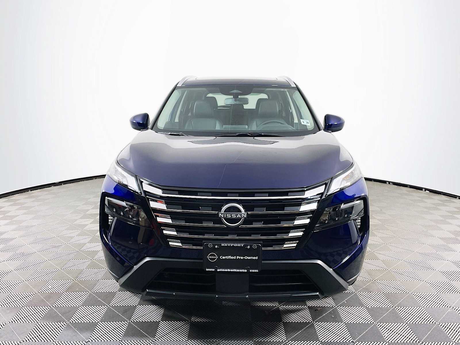 2026 Nissan Rogue SV photo 2