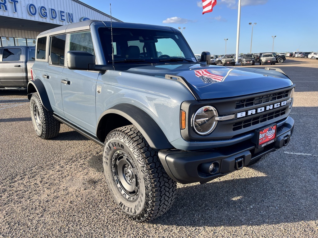 2025 Ford Bronco 4-Door Big Bend's photo