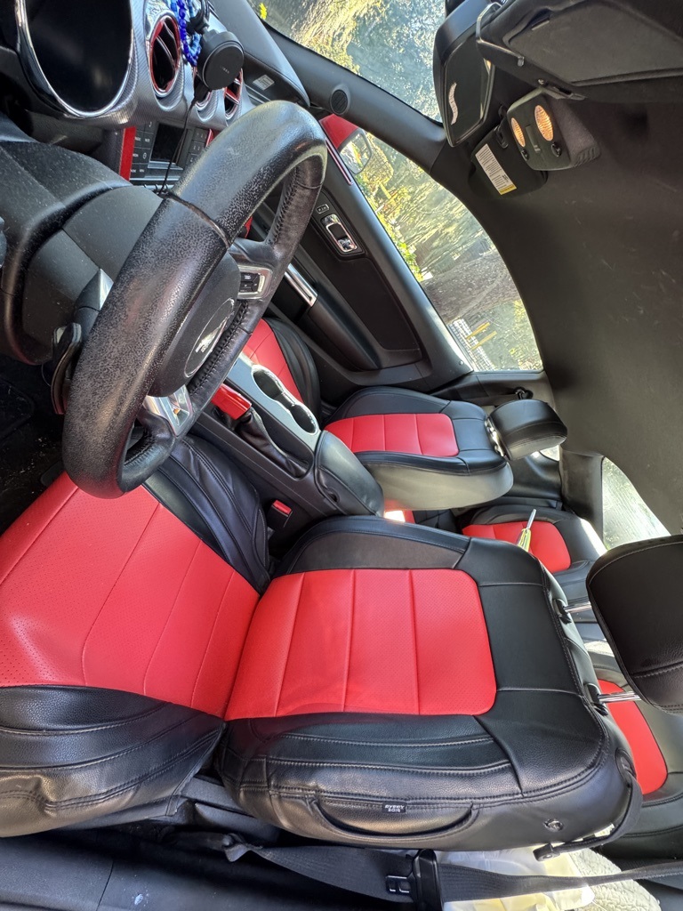 2017 Ford Mustang EcoBoost photo 3