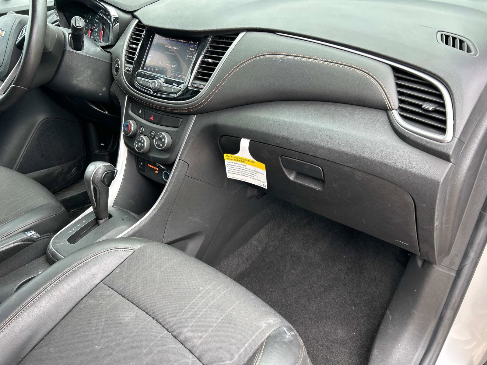 2022 Chevrolet Trax LT photo 22