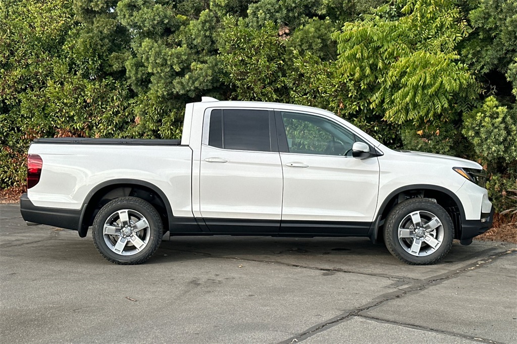 2025 Honda Ridgeline RTL photo 3