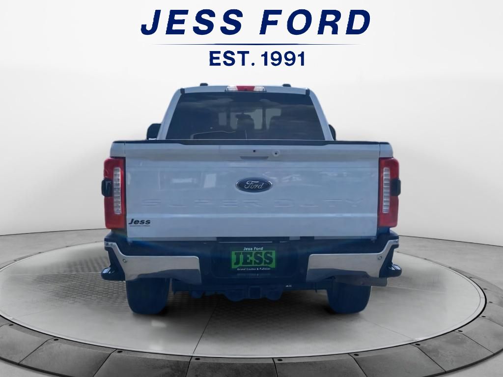 2024 Ford F-350 Lariat photo 4
