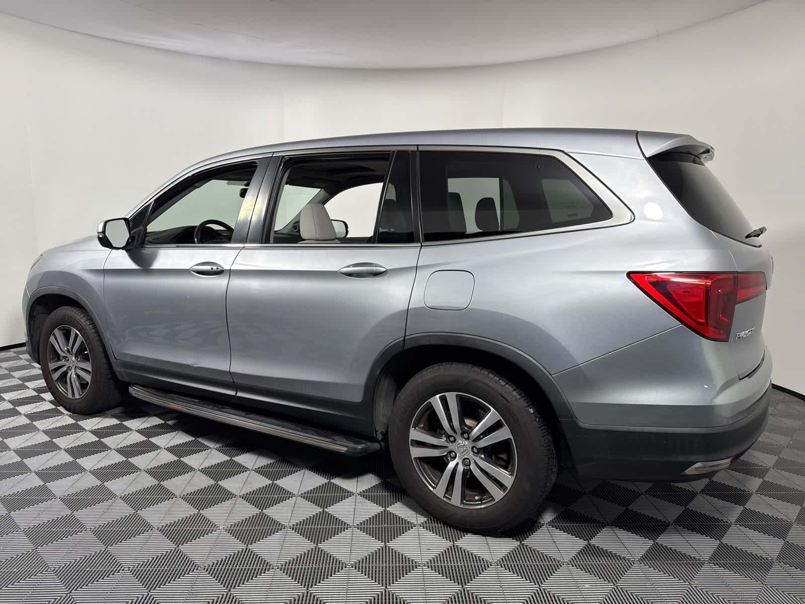 2018 Honda Pilot EX-L photo 4