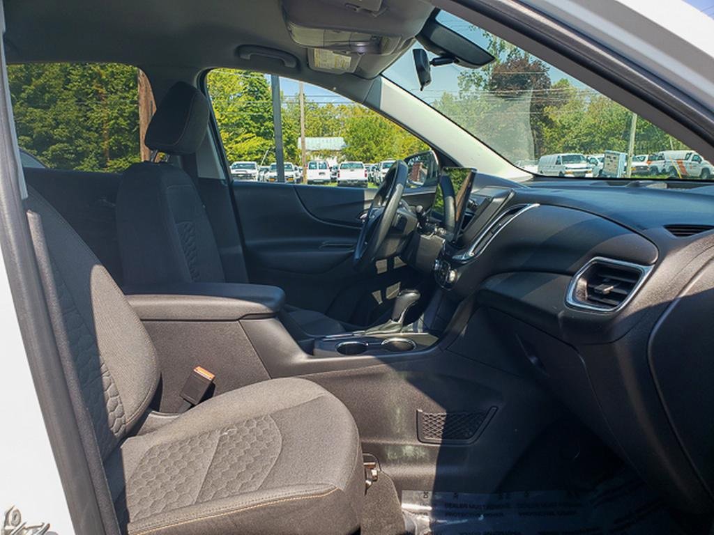 2018 Chevrolet Equinox LT photo 26