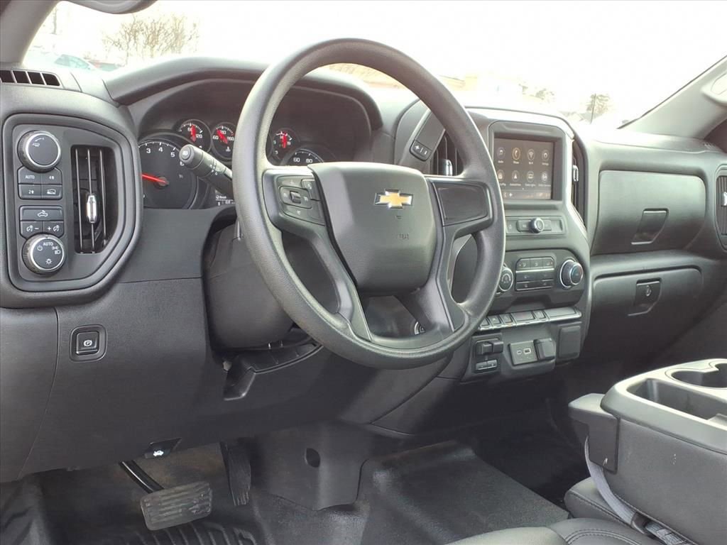 2024 Chevrolet Silverado Work Truck photo 2