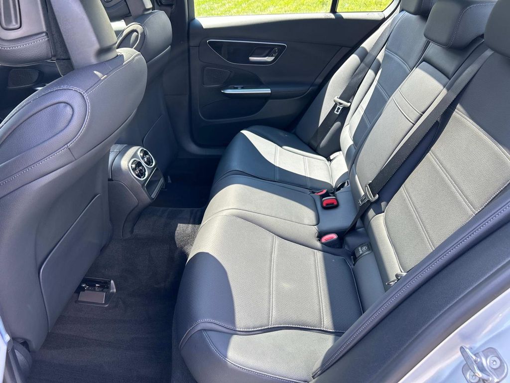 2024 Mercedes Benz C 300 4MATIC photo 30