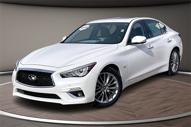 2018 INFINITI Q50 LUXE