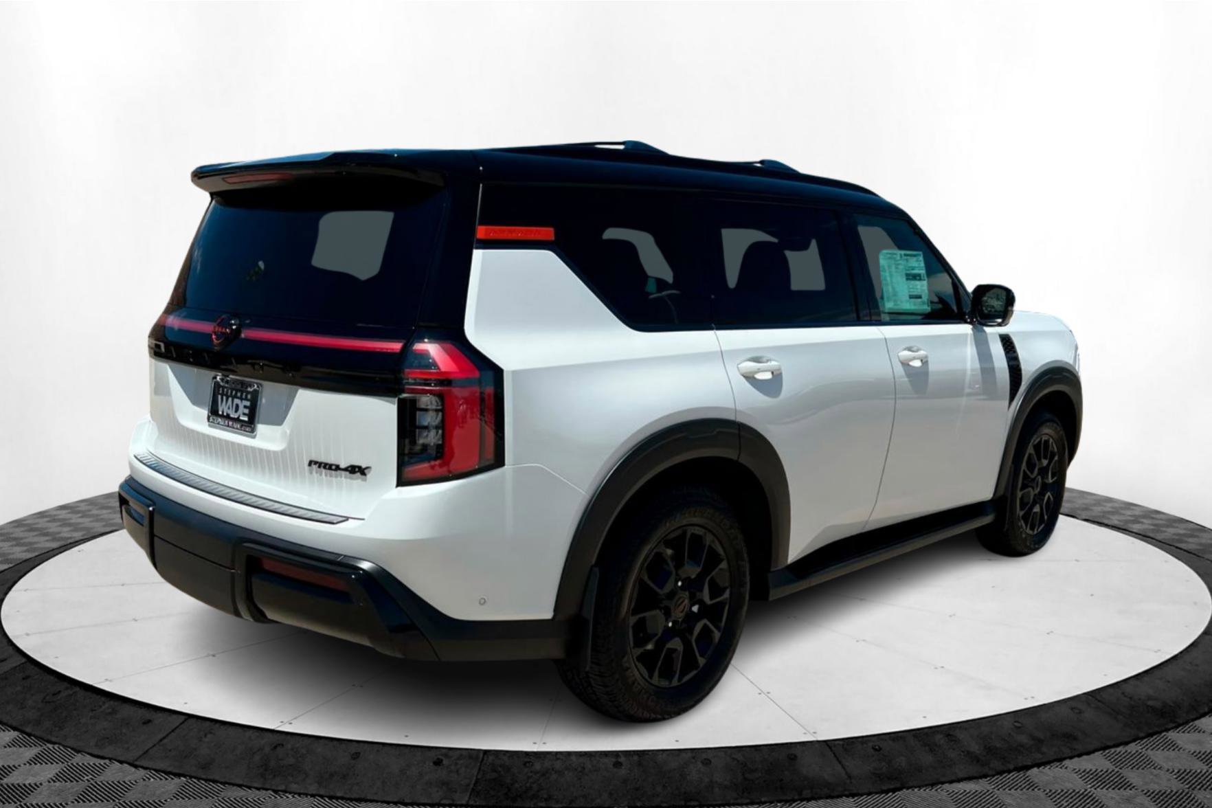 2025 Nissan Armada photo 5