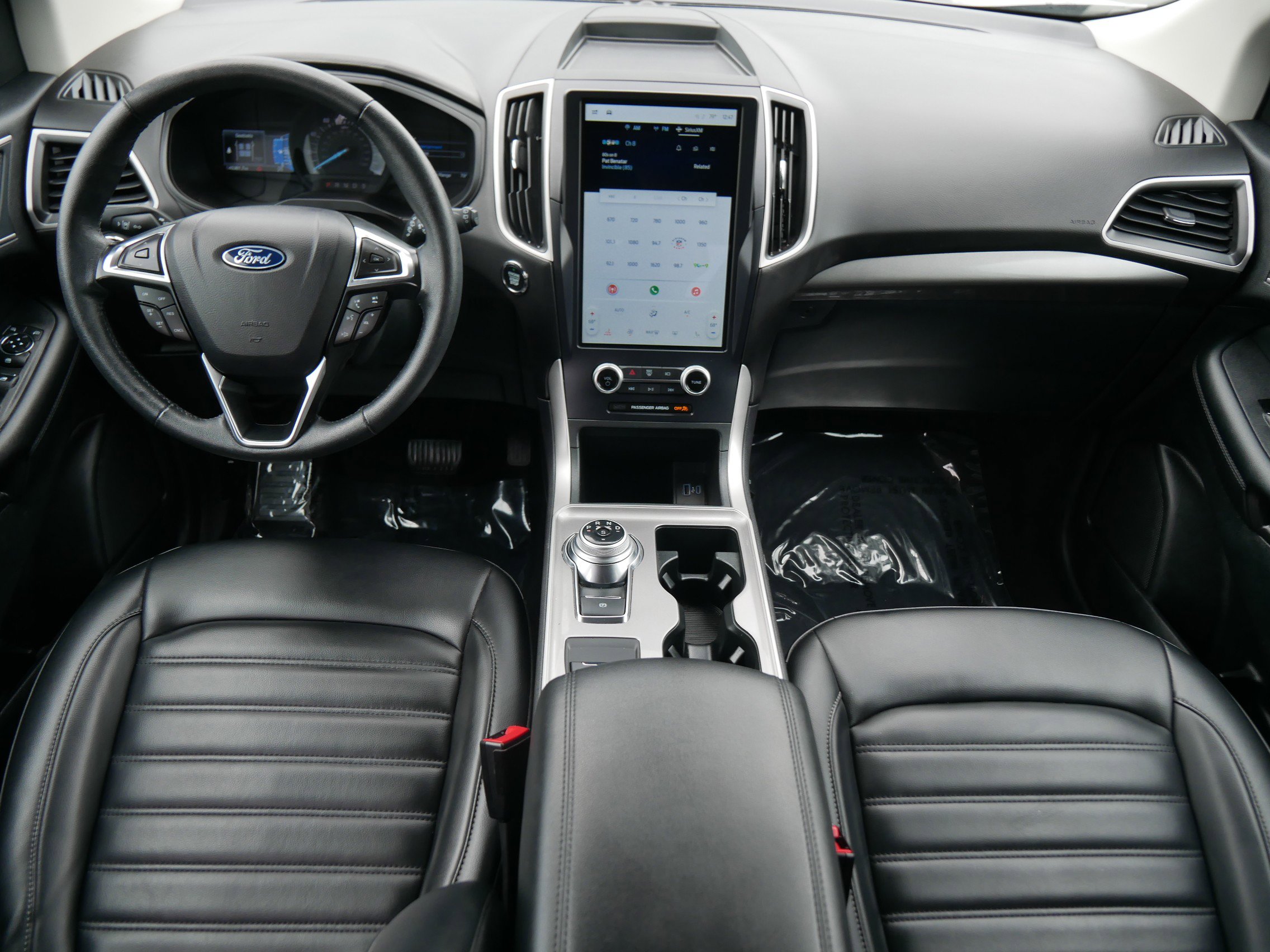2024 Ford Edge SEL photo 15