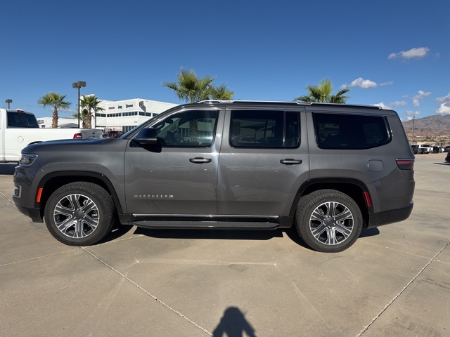 2024 Jeep Wagoneer Base photo 2