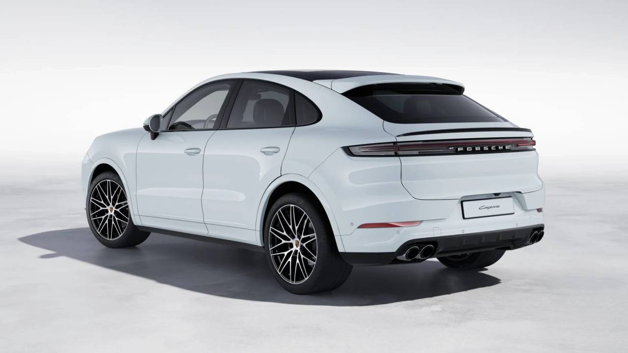 2026 Porsche Cayenne Coupe photo 3