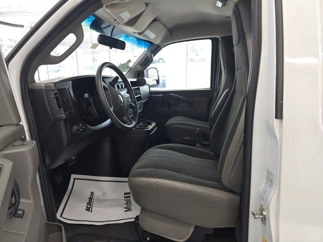 2022 Chevrolet Express Cargo Van 2500 photo 8