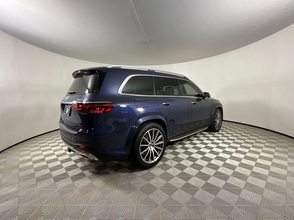 2024 Mercedes Benz GLS 580 4MATIC photo 4