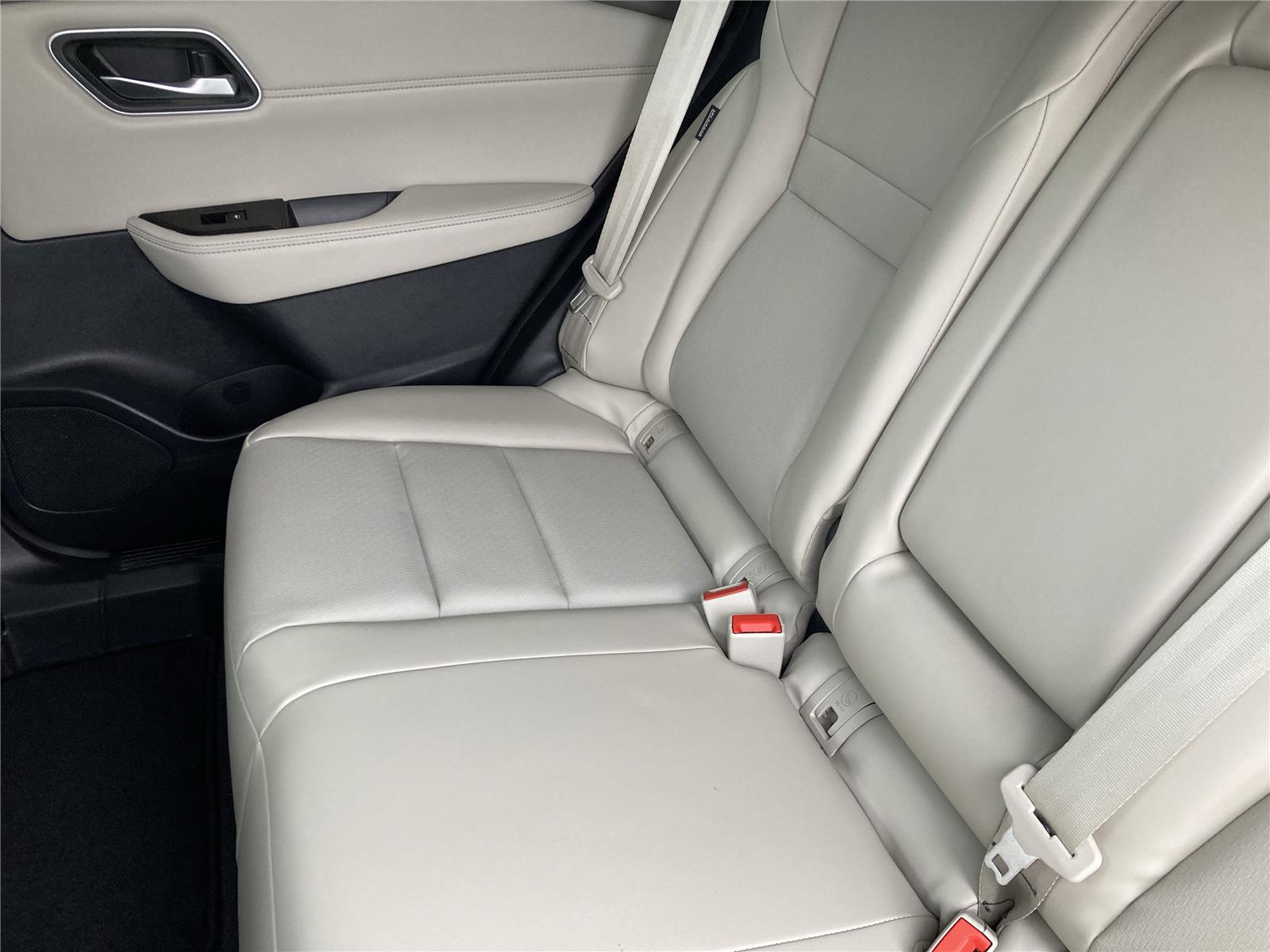 2021 Nissan Rogue SV photo 27