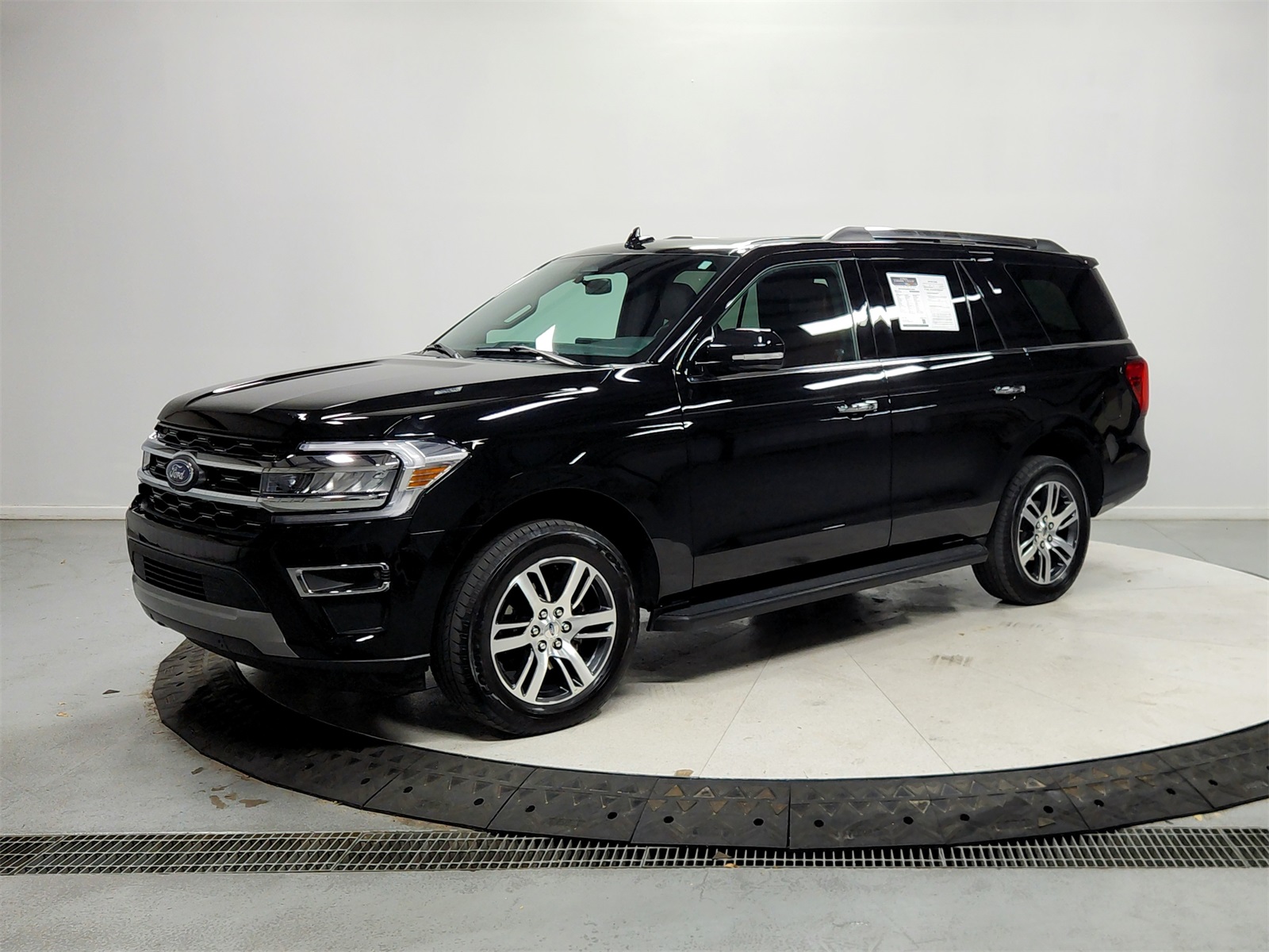 2024 Ford Expedition Limited photo 3