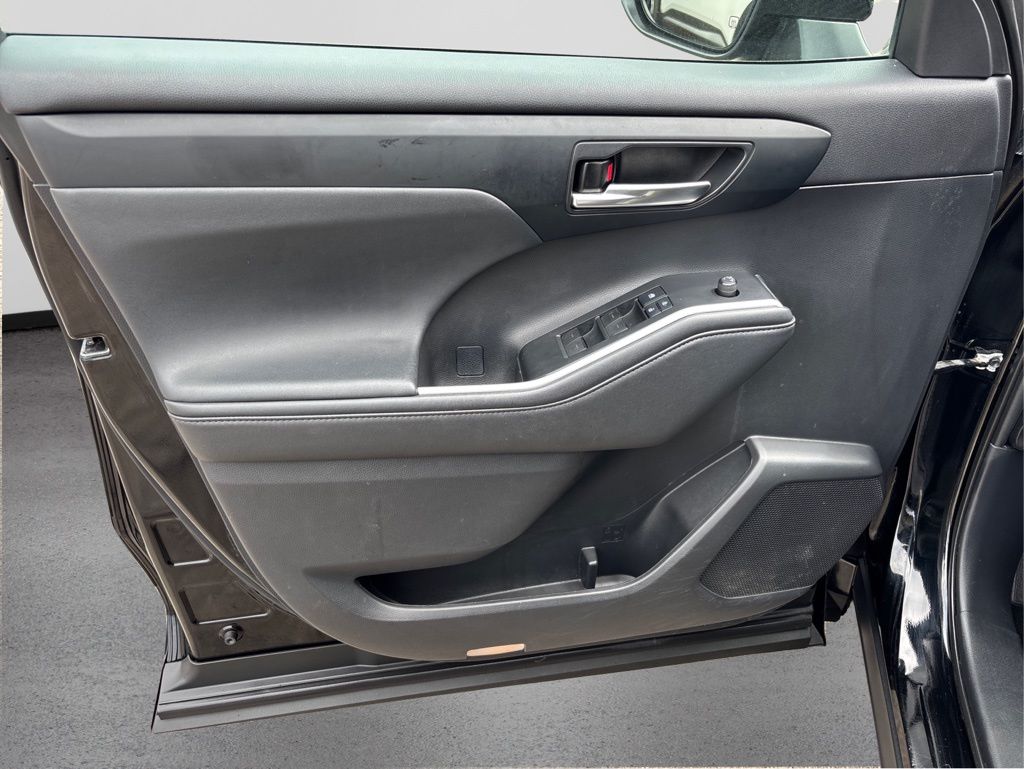 2021 Toyota Highlander XSE photo 12